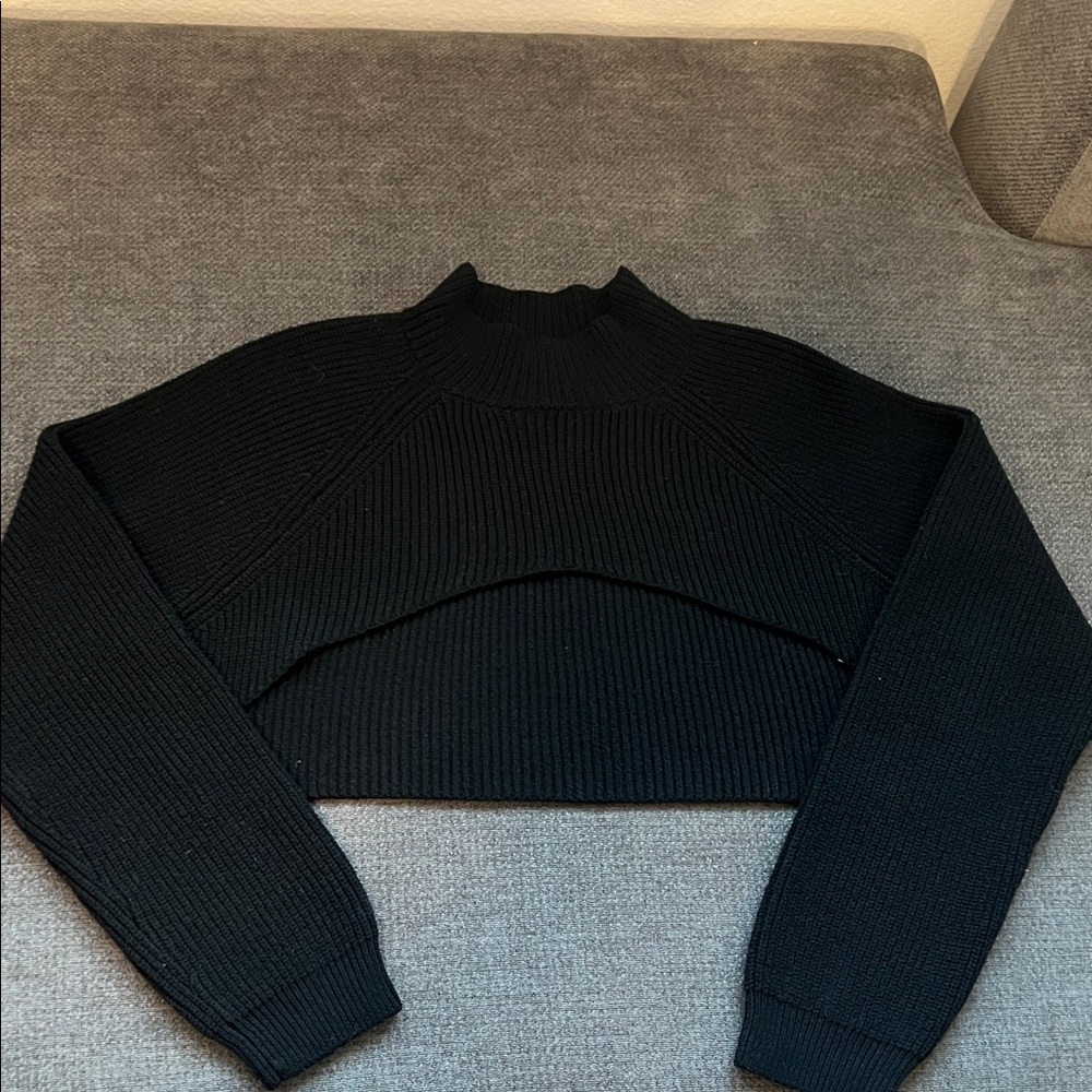 Chic Black Knit Cropped Sweater